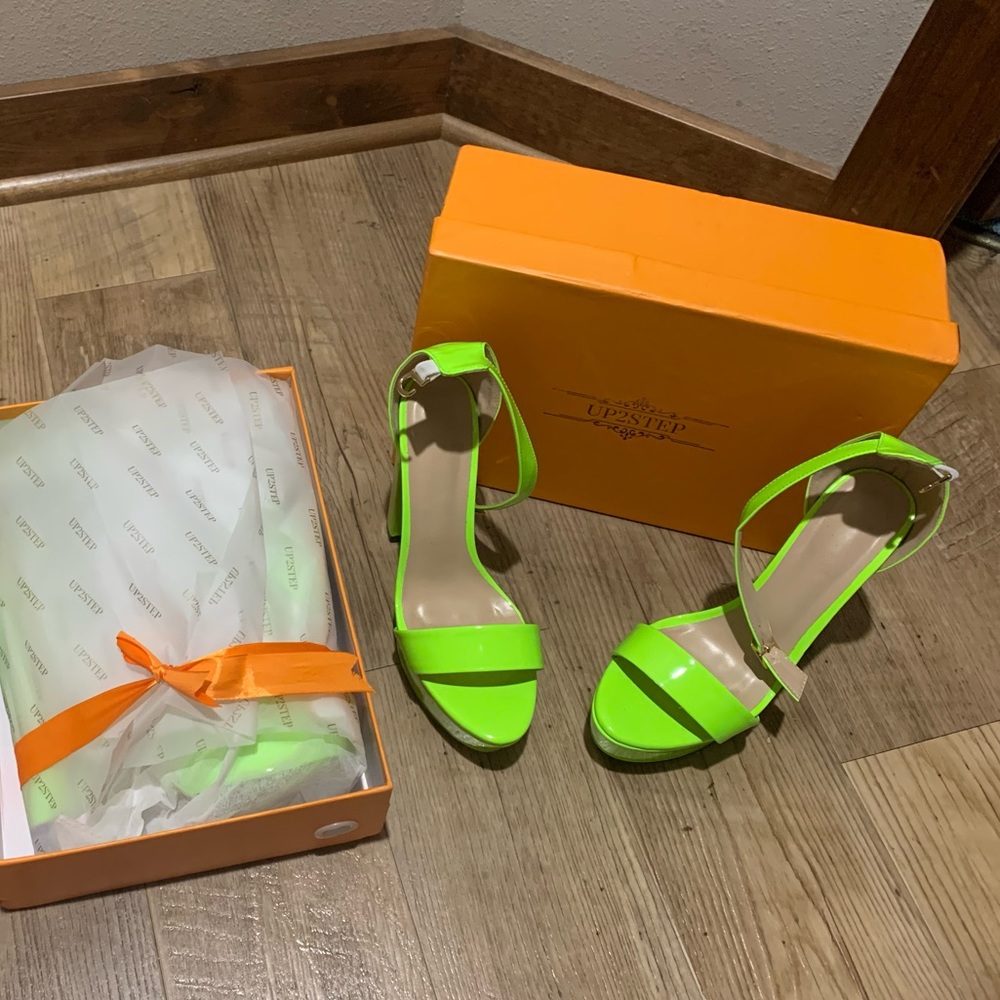 Neon Green Heels Platform Chunky High Heels Ankle Strap Sandals Up2Step, size 8